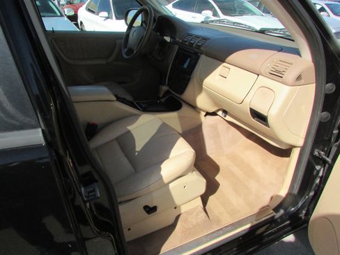 Used 2000 Mercedes-Benz ML 320 4MATIC image 14