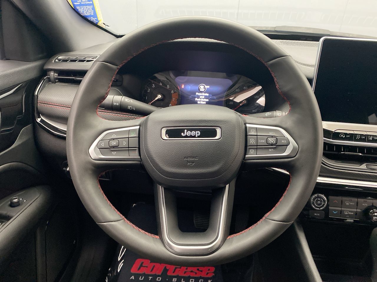 Used 2023 Jeep Compass Trailhawk w/ Trailhawk Convenience Group AWD/4WD image 16