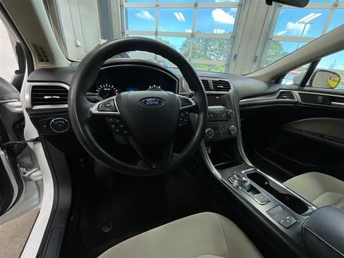 Used 2018 Ford Fusion S FWD image 13