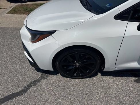 Used 2022 Toyota Corolla SE FWD image 3