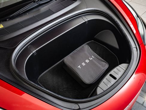 Used 2018 Tesla Model 3 Long Range image 34