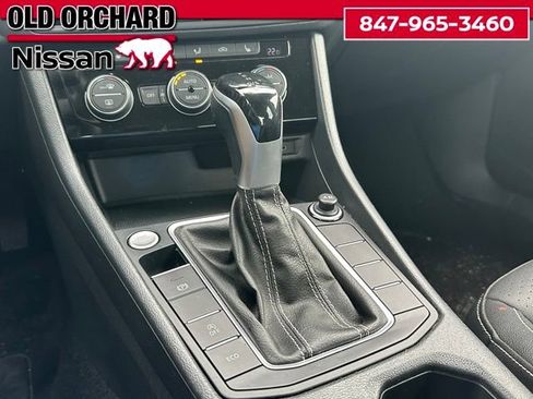 Used 2024 Volkswagen Jetta SE FWD image 17