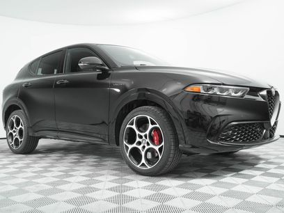 New 2025 Alfa Romeo Tonale w/ Premium Package