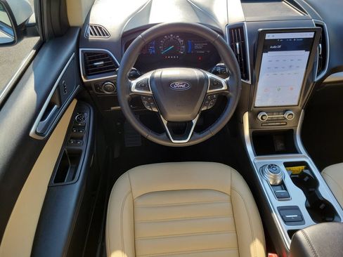 Used 2024 Ford Edge SEL w/ Convenience Package AWD/4WD image 14