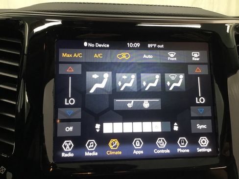 Used 2022 Jeep Cherokee Limited w/ Trailer Tow Group AWD/4WD image 31