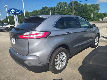 Used 2024 Ford Edge SEL w/ Convenience Package
