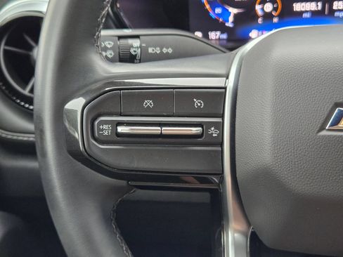 Used 2024 Chevrolet Colorado LT w/ LT Convenience Package RWD image 12