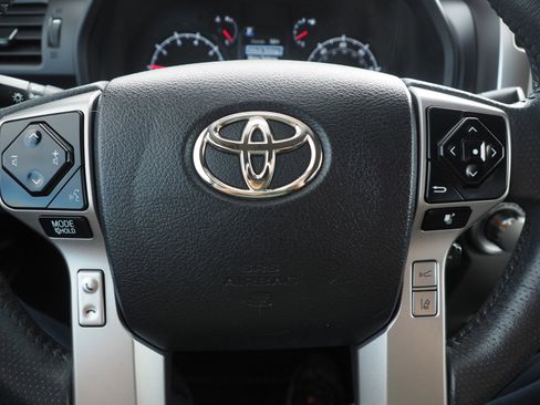 Used 2022 Toyota 4Runner SR5 Premium w/ Moonroof Package image 28