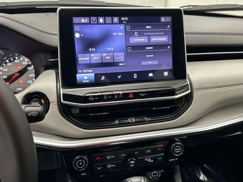 Used 2023 Jeep Compass Limited image 13