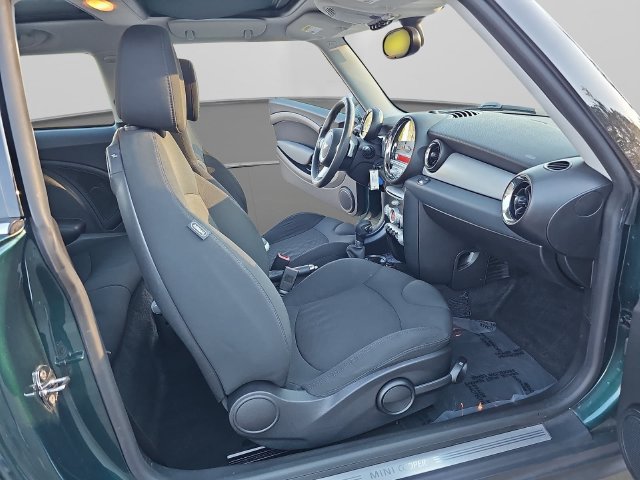 Used 2009 MINI Cooper Hardtop FWD image 12