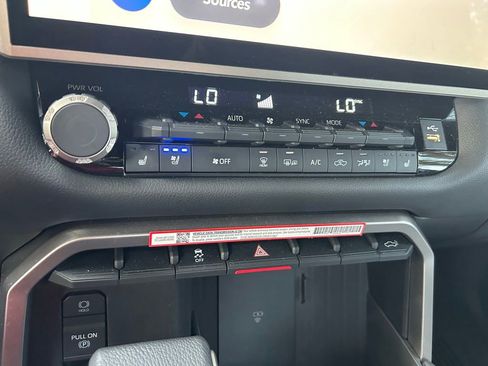 Used 2026 Toyota Tundra Limited w/ Power Package RWD image 28