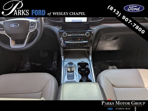 Used 2022 Ford Explorer Limited w/ Equipment Group 301A image 13