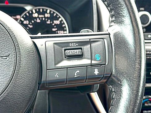 Used 2021 Nissan Rogue SL FWD image 29