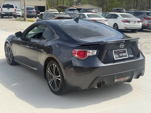 Used 2015 Scion FR-S image 8