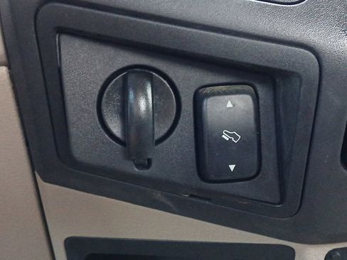 Used 2010 Ford F250 XLT AWD/4WD image 9