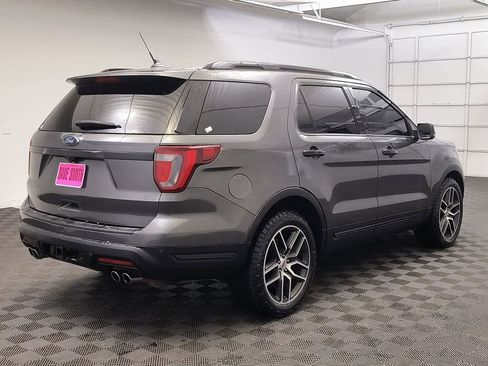 Used 2019 Ford Explorer Sport w/ Equipment Group 401A image 9