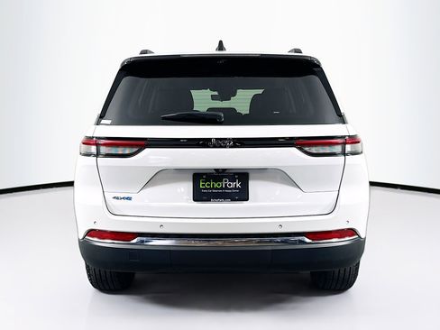 Used 2022 Jeep Grand Cherokee Limited 4xe w/ Luxury Tech Group II AWD/4WD image 7