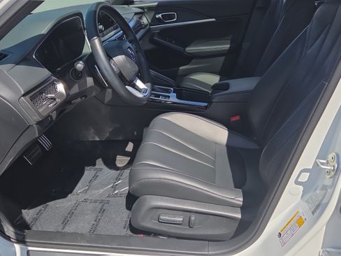 Certified 2025 Acura Integra A-Spec FWD image 9