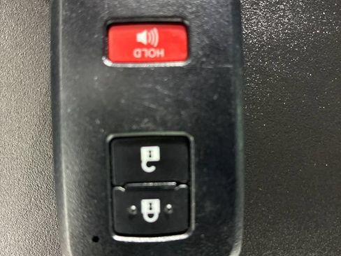 Used 2023 Toyota Tacoma TRD Off-Road AWD/4WD image 32