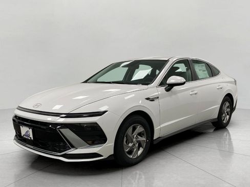 New 2026 Hyundai Sonata SE FWD image 8