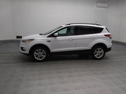 Used 2018 Ford Escape SEL image 2