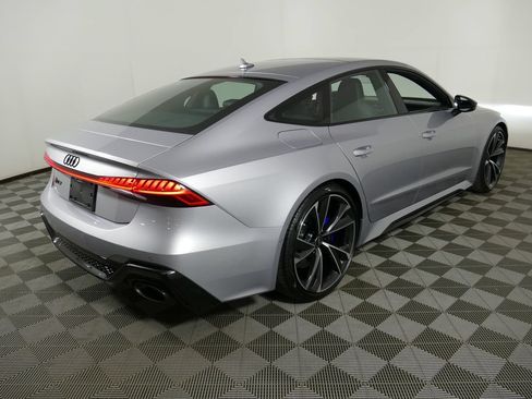 Used 2022 Audi RS 7 Sportback AWD/4WD image 3
