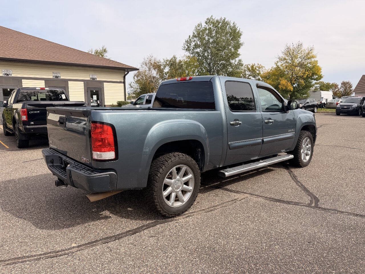 Used 2011 GMC Sierra 1500 Denali AWD/4WD image 4