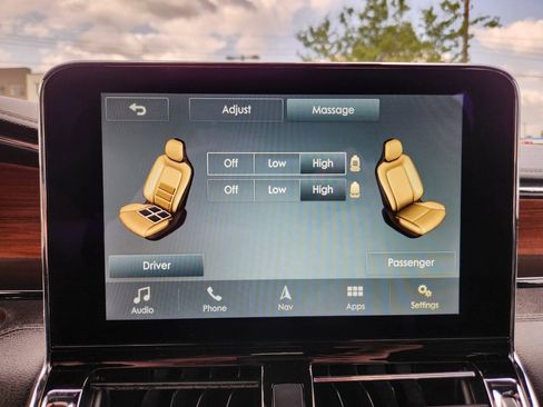 Used 2018 Lincoln Navigator Reserve w/ Technology Package AWD/4WD image 31