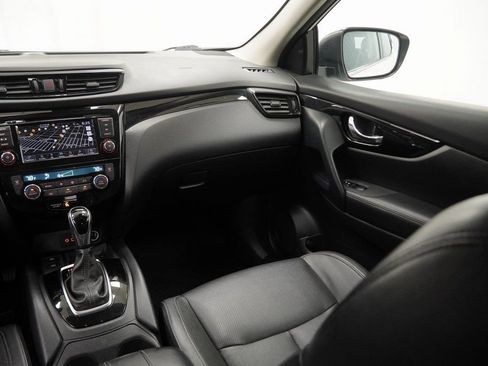 Used 2022 Nissan Rogue Sport SL image 27