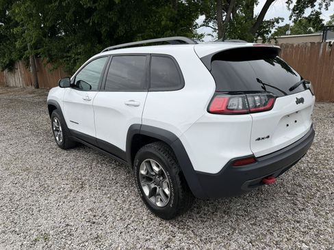 Used 2019 Jeep Cherokee Trailhawk AWD/4WD image 3