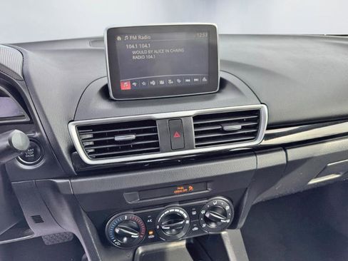 Used 2016 MAZDA MAZDA3 i Sport image 12