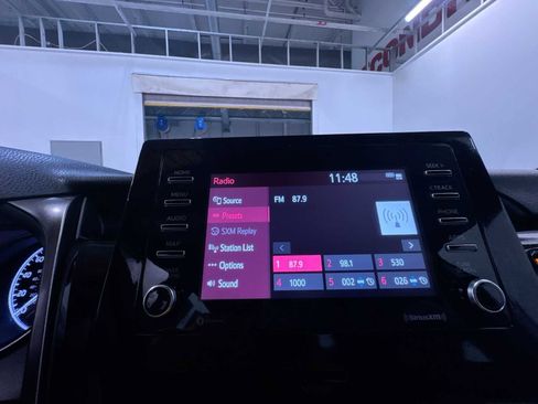 Used 2024 Toyota Camry SE image 25