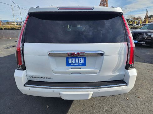 Used 2019 GMC Yukon XL Denali w/ Denali Ultimate Package image 6