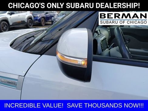 Used 2017 Kia Soul EV + image 29