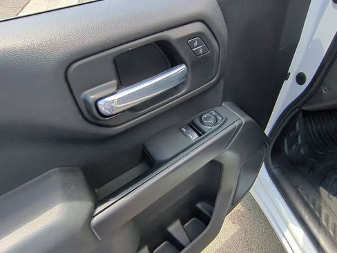 Used 2022 Chevrolet Silverado 1500 W/T RWD image 21