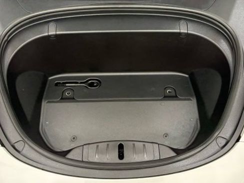 Used 2019 Tesla Model 3 Standard Range Plus RWD image 9