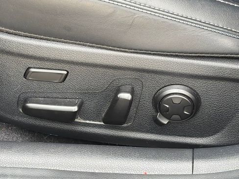 Used 2022 Kia Stinger GT2 image 18