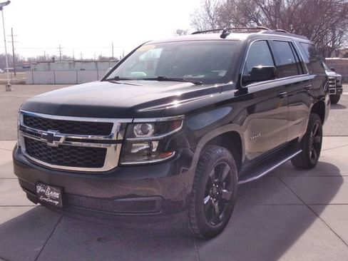 Used 2018 Chevrolet Tahoe LT w/ LT Midnight Edition image 17
