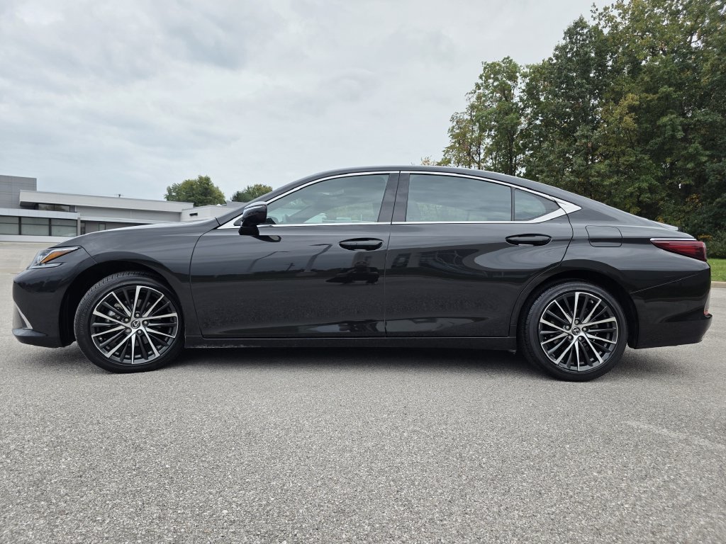 Certified 2024 Lexus ES 350 w/ Premium Package FWD image 6