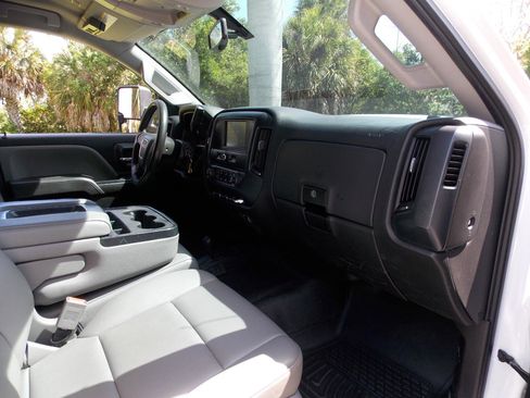 Used 2017 GMC Sierra 2500 4x4 Double Cab w/ Sierra Convenience Package image 22