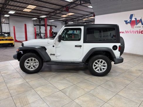 Used 2023 Jeep Wrangler Sport S image 6