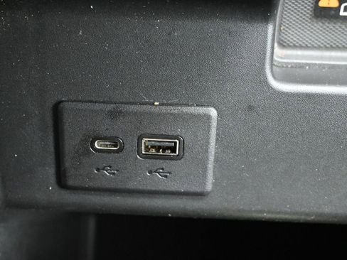 Used 2022 Chevrolet Silverado 1500 RST image 24