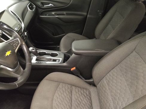 Used 2018 Chevrolet Equinox LT w/ Sun & Infotainment Package AWD/4WD image 17