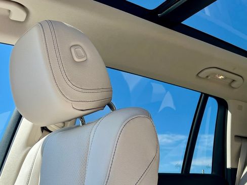Certified 2026 Mercedes-Benz GLS 450 4MATIC image 15