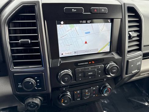 Used 2017 Ford F150 XLT w/ Equipment Group 302A Luxury AWD/4WD image 35