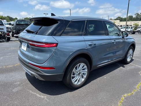 Used 2023 Lincoln Corsair FWD image 6
