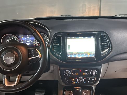Used 2018 Jeep Compass Limited w/ Navigation Group AWD/4WD image 28