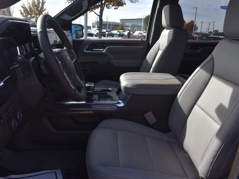 New 2026 Chevrolet Silverado 1500 LT image 17