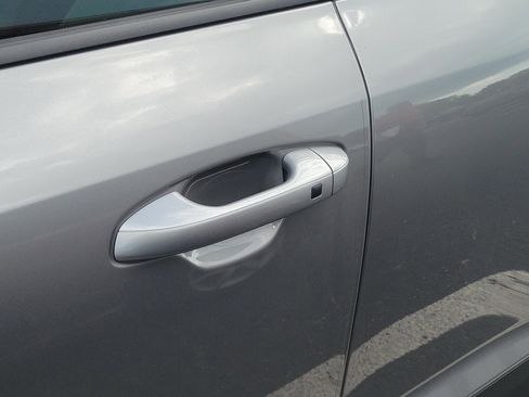 Used 2025 Kia Niro EX image 5