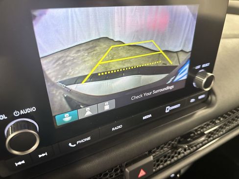 Used 2023 Honda HR-V LX image 25